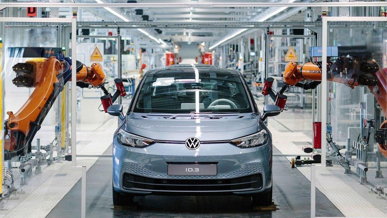 Пандемия не помеха: в Европе выросли продажи автомобилей на электродвигателе