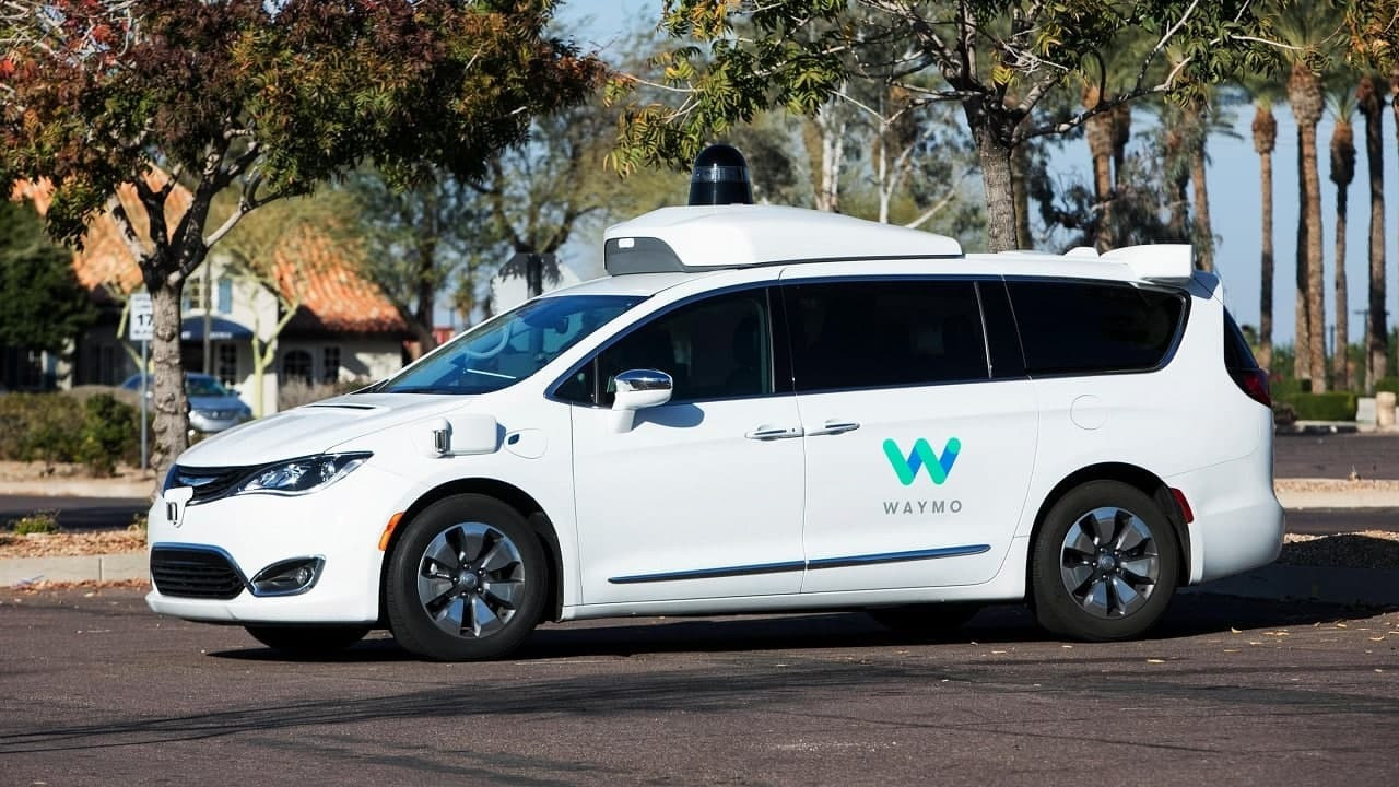 Новая подушка безопасности от Waymo сможет полностью защитить тело пассажира